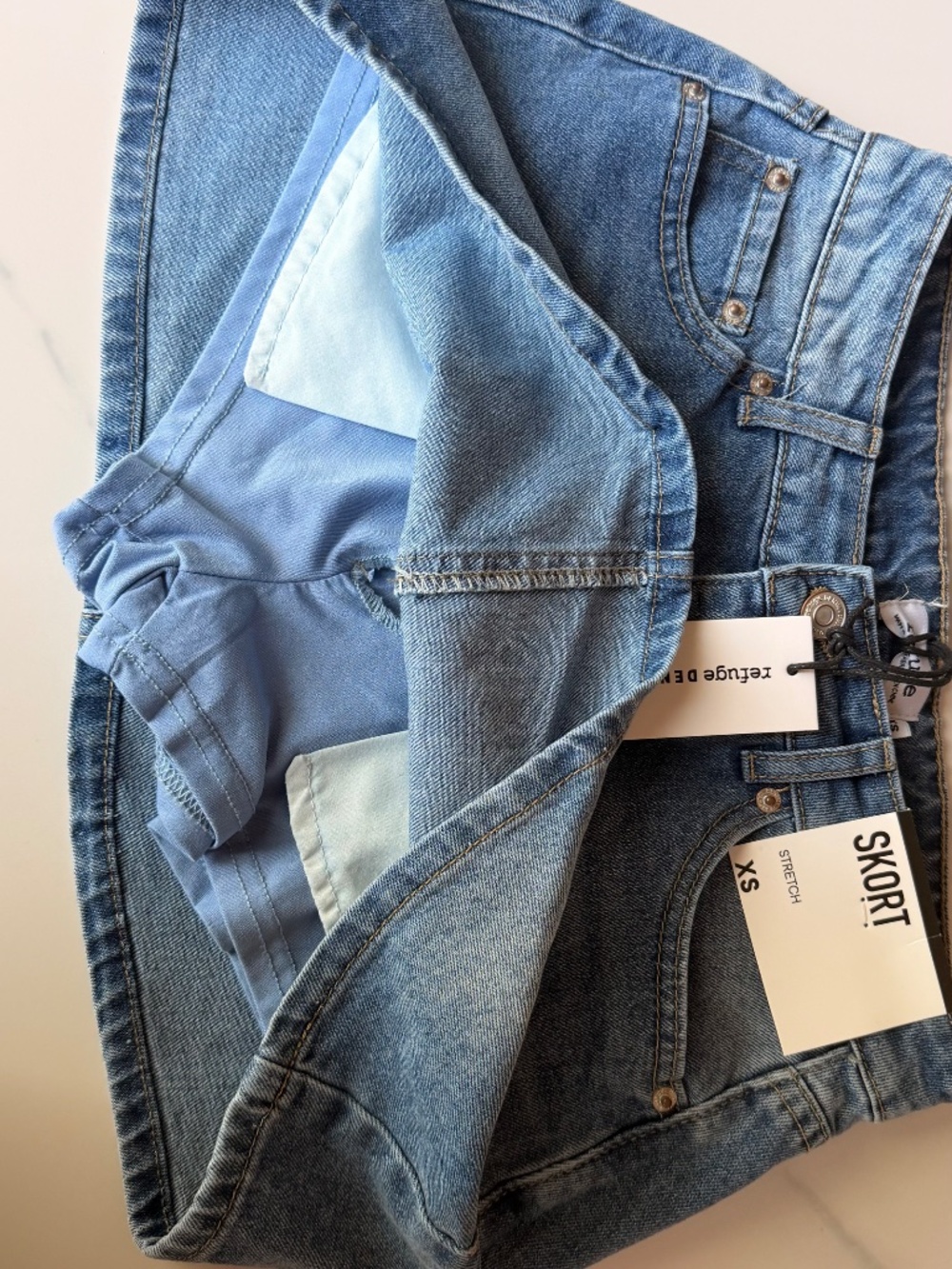 refuge denim embroidered Skort NWT Large